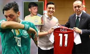 Erdogan said özil's statement about why he was leaving the german team was completely patriotic. German Fa Admit Mistakes Over Mesut Ozil S Photo With Controversial Turkish President Erdogan Daily Mail Online