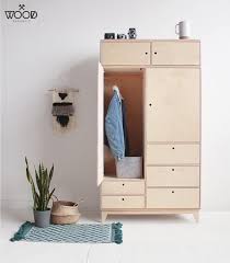 Baba 4 Handgefertigter Sperrholzschrank In 2020 Sperrholzschranke Platzsparende Mobel Sperrholz