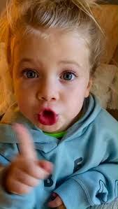 Lori Smock's Instagram, Twitter & Facebook