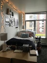 A Place For College Students To Get Decoration Inspiration Advice And Showcase Their Own Dorm Rooms Br Single Dorm Room Cool Dorm Rooms Dorm Room Designs