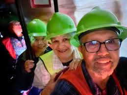 Reminder: Visitors may NOT comment. Please join our familia.