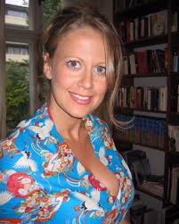 110,809 likes · 3,225 talking about this. 2003 Mein Lieblingskleid Vom Flomarkt Flashback 15jahreher
