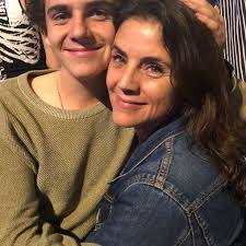 Angela Lafever's Instagram, Twitter & Facebook