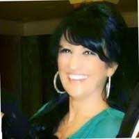 Mari Manrique's Instagram, Twitter & Facebook