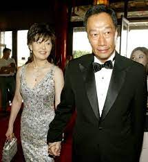 Jun 15, 2021 · 鴻海集團創辦人郭台銘委託台康生技向衛福部申請購買bnt疫苗，陳時中先前同意有條件的專案進口，以減少疫苗申購障礙，今天（15日）疫情指揮. 2020ç¸½çµ±å¤§é¸ æ‰‹å¸•èˆ‡å½ˆç  éœ¸æ°£éƒ­å°éŠ˜æœ€è„†å¼±çš„ç¥•å¯† ä»Šå'¨åˆŠ