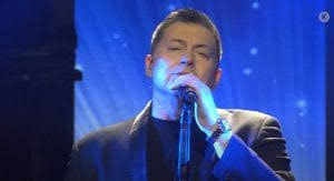 Μια από τις σημαντικότερες φωνές του σύγχρονου ελληνικού πενταγράμμου, έρχεται σε μια ξεχωριστή βραδιά με. Spiti Me To Mega Ka8hlwsan To Koino Karras Makropoylos