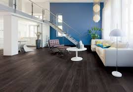 Akzente in schwarz lassen helle beigetöne elegant wirken, dunkles holz wirkt als kombination mit beige besonders natürlich. Farbenlehre Tipps Fur Die Gestaltung Mit Farbe Bauemotion De