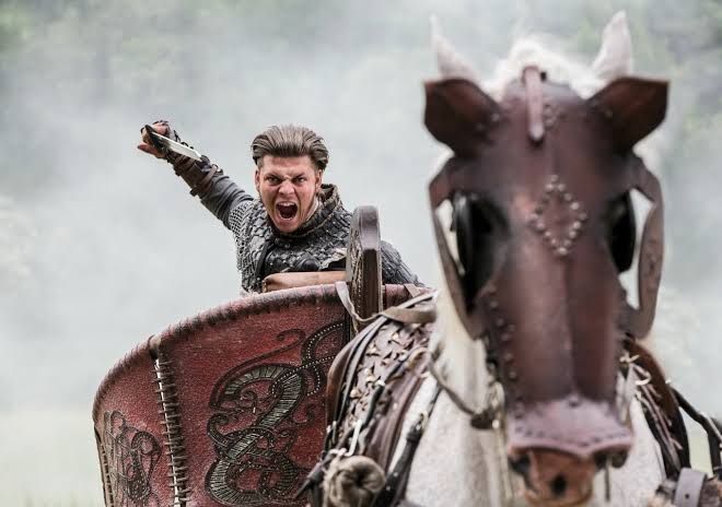 Vikings' Star Alex Hogh Andersen Breaks Down That Insane Torture ...