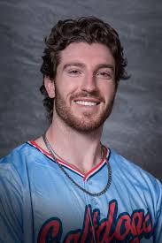 Zach Keenan's Instagram, Twitter & Facebook