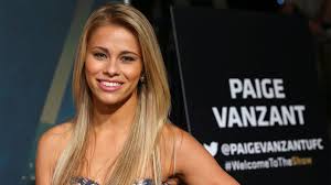 Paige vanzant's broken arm will put her on the shelf, but how she fought two more rounds after breaking it clearly impressed dana white! Paige Vanzant Reveals Gruesome Image From Arm Surgery Graphic Content Themaclife