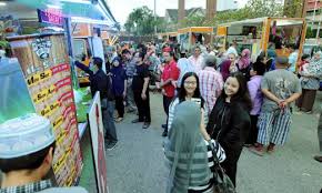 Dump truck adalah moda transportasi angkut pengiriman kargo yang paling banyak digunakan. Sewa Food Truck Jual Sate