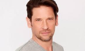 Roger Howarth to Make 'Extremely Memorable Debut' When He Returns to  General Hospital
