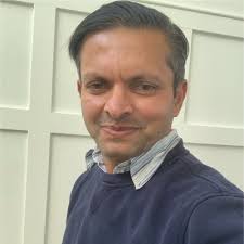 I am beyond grateful to share that I'll be trading the East Coast for the  West Coast next summer, joining Tesla as a Vehicle Software Engineering  Intern