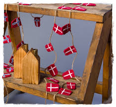 Wer auch nachts flaggen will, der muss diese beleuchten. Girlande Mit Danischen Flaggen Dannebrog 20 Solwang