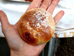 Menu principale sfogliatelle ricce e frolle calde. Sfogliatelle Calde Attanasio A Napoli Recensione Dissapore