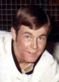 Player photos for the 1969-70 Trail Smoke Eaters at hockeydb.com