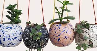 United kingdom mainland (all uk mainland and northern ireland addresses). 7 Hanging Plant Pots To Give Your Plants A Stylish Edge