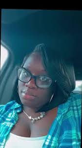 Shirley Mickle's Instagram, Twitter & Facebook