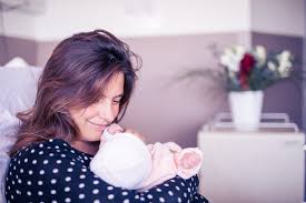 Laetitia milot, dont la beauté en fait presque rougir aphrodite la vénus milo, possède avant tout une sensibilité à fleur de peau, bien que ce ne soit pas l'impression qu'elle en donne au premier abord. Operee A Rouen L Actrice De Plus Belle La Vie Laetitia Milot A Accouche De Son Premier Enfant 76actu