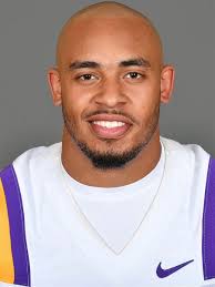 Edward Paris's Instagram, Twitter & Facebook