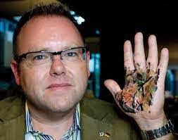 Roger Anson's Instagram, Twitter & Facebook