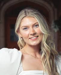 Kassandra Bailey's Instagram, Twitter & Facebook