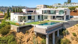From the street, they are dramatic to behold. An Ultra Modern Luxury Home In Los Angeles For Rent 45 000 Per Month