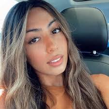 Eliud Castro's Instagram, Twitter & Facebook