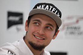 Číslo 17 je zpět. Abraham ukázal světu novou motorku, na níž bude bojovat s  hvězdami MotoGP