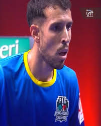 When a regular 360 is too mainstream 😉 Days after Achanta Sharath Kamal,  Alvaro Robles Martinez comes up with his own version of the iconic shot! 🔥  #LevelAlagHai Team Challengers