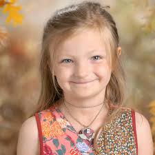 What are some suggestions for a middle name for a baby girl named Olivia?