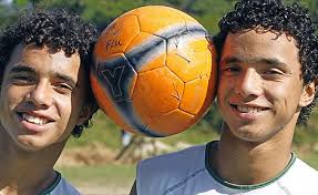 Bản tin Bongda24h (chiều 19/12): Sir Alex tin vào khả n