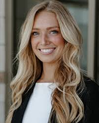 We mourn the loss of Elisabeth "Lizzie" Knot '24, a beloved member of the  Calvin community. Lizzie's kindness, deep faith, and unwavering love for  those around her left a lasting impact on