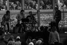Dan Israel and his full band