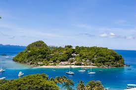 Saint vincent is of volcanic origin, its highest point is la soufriere, an active stratovolcano with a crater lake and a height of 1,234 m, it is one of the most potentially dangerous volcanoes in the caribbean. Young Island Resort Bewertungen Fotos Preisvergleich St Vincent Karibik Tripadvisor