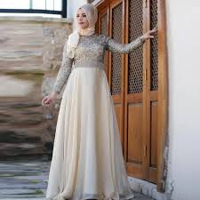 Model dress pesta terbaru modern hist untuk lebaran. Inspirasi 10 Ide Busana Pesta Muslimah Anggun Dan Santun