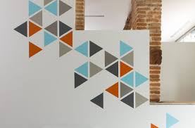 Diy Peinture Murale Comment Faire Une Fresque Geometrique Peinture Murale Parement Mural Deco Peinture