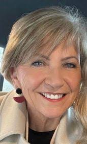 Allison Meaney's Instagram, Twitter & Facebook