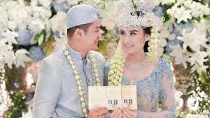 Adly fairuz dan angbeen rishi resmi menikah. The Pregnant Wife Of The First Child Adly Fairuz Is More Protective Of Angbeen Rishi