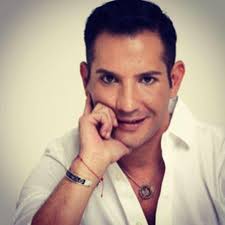 Consultor Ernesto Marrón