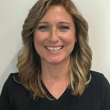 Lesley Williamson's Instagram, Twitter & Facebook