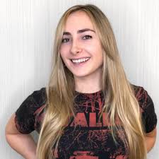 Madi Gilmore PNW Hair Stylist