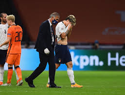 Rising italy star nicolo zaniolo returned to training on wednesday four months after the as roma midfielder underwent surgery on a ruptured anterior cruciate ligament in his right knee. Italy Coach Close To Giving Up On Zaniolo Forza Italian Football