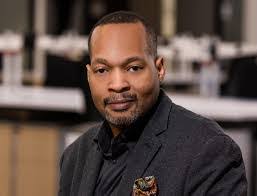 Donna Clune's Instagram, Twitter & Facebook