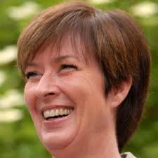 Mona sahlin ska bli den första kvinna att vara både sveriges statsminister och partiledare för socialdemokraterna. Mona Sahlin Bio Family Trivia Famous Birthdays
