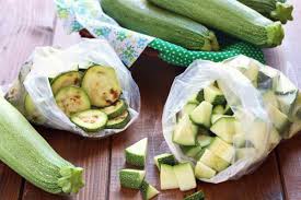 Comment Congeler Des Courgettes Crues Et Cuites Page 2 A 2 Recettes Faciles Recette Congeler Courgette Courgette Crue Comment Congeler Des Courgettes