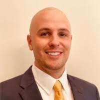 Shari Saunders's Instagram, Twitter & Facebook