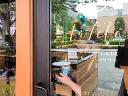 La Fête Pâtisserie Française on Mercer Island. — suzannezahr.com