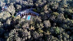 Blessed to host yoga retreats, workshops, weekends and cleanses all over australia, europe & india! The Best Sydney Wellness Retreats Happy Buddha Eden Farm More