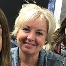 Lisa Rathgeb's Instagram, Twitter & Facebook